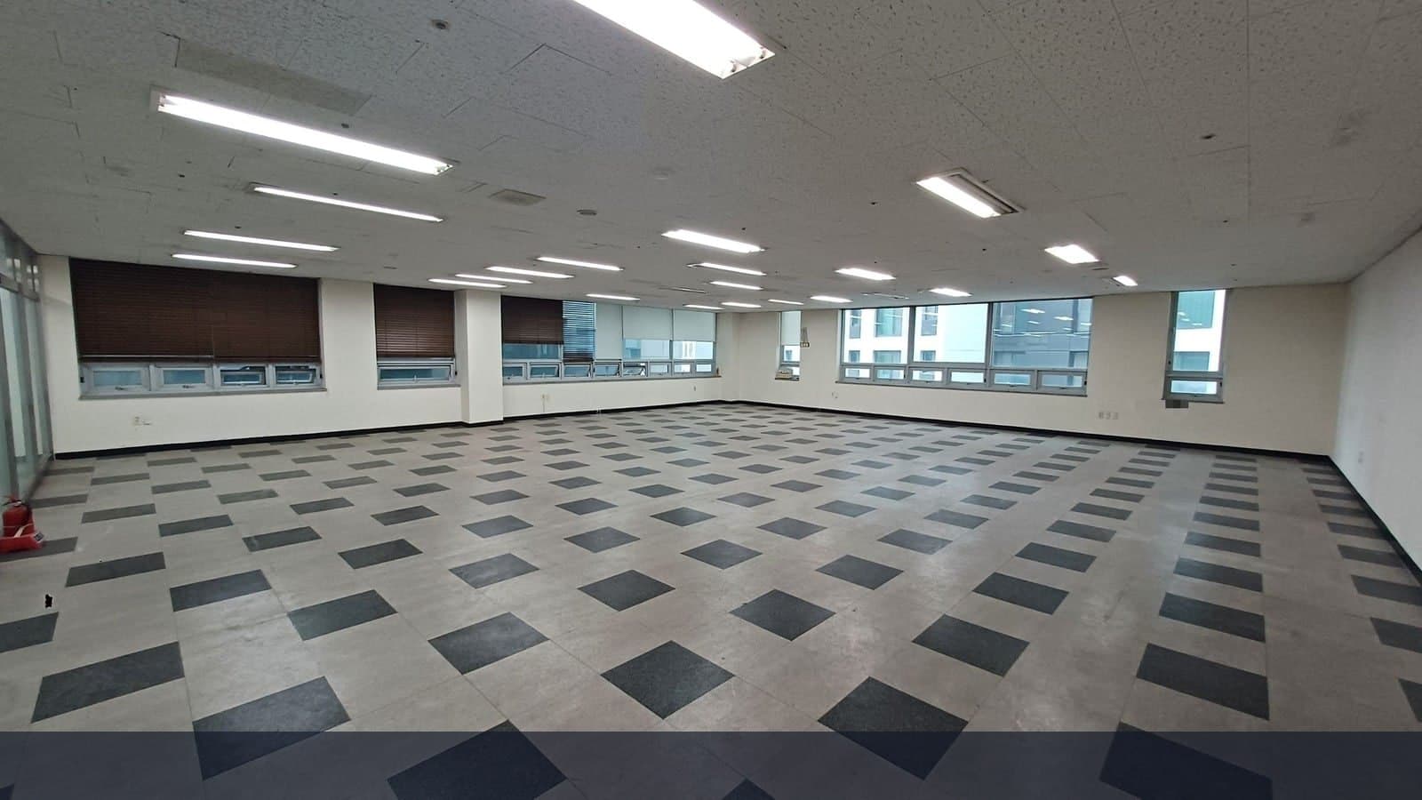 부산광역시 연제구 연산동 사무실 내부 사진 C9940