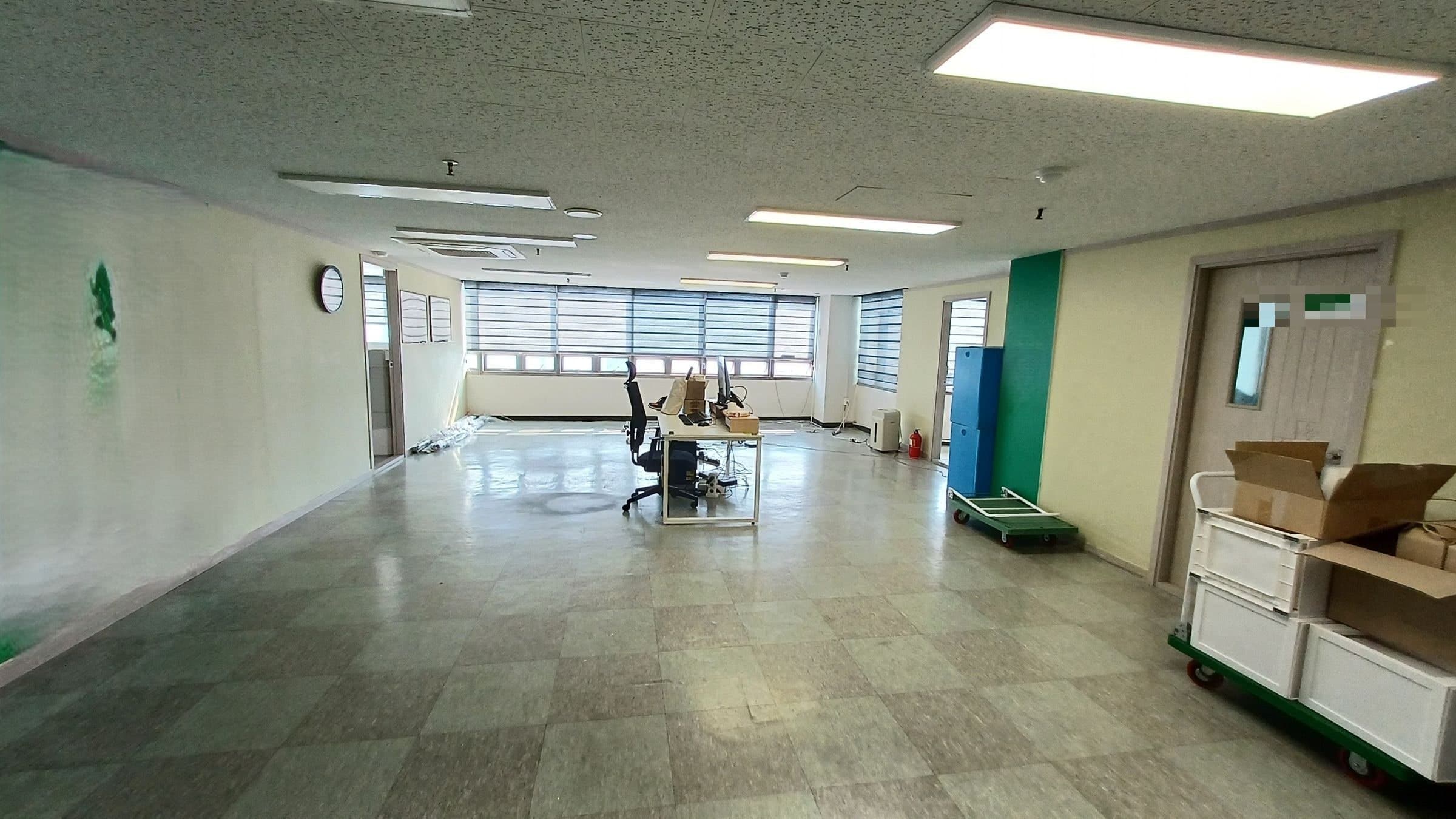 부산광역시 해운대구 우동 사무실 - 1