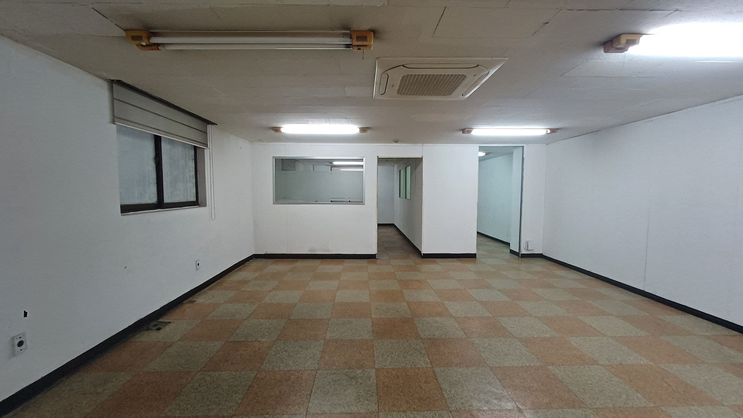 부산광역시 동구 초량동 사무실 - 1