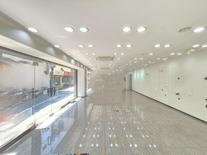 부산광역시 남구 대연동 상가 - 1